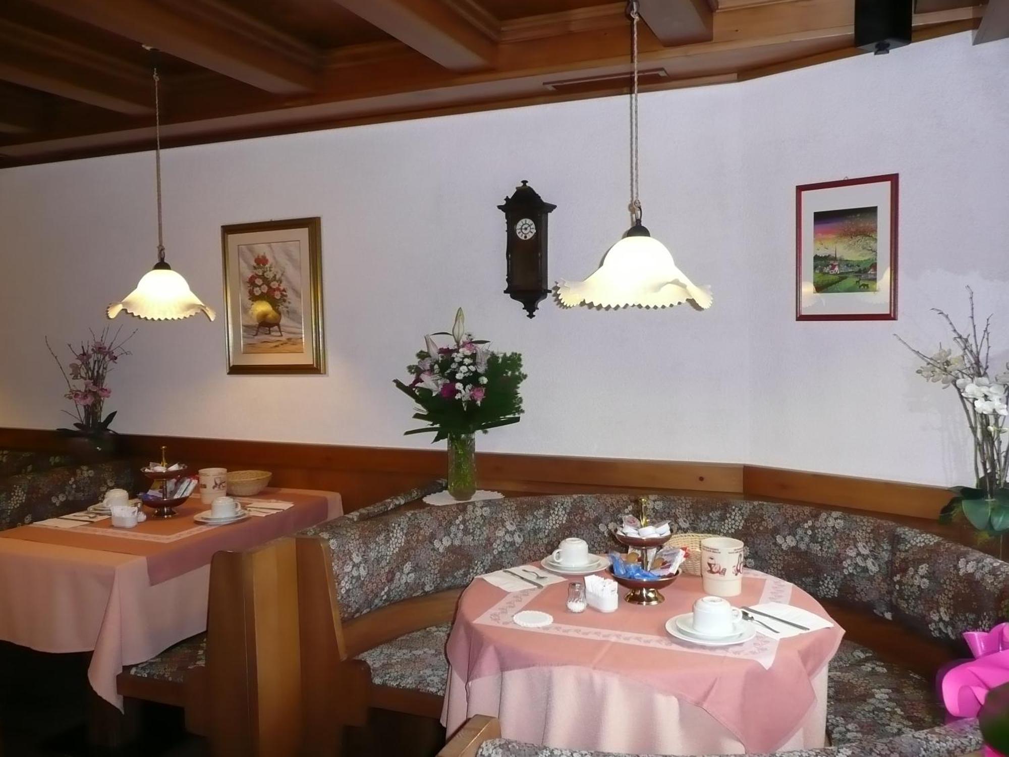 艾塞雷早餐酒店 罗卡皮耶托雷 外观 照片
